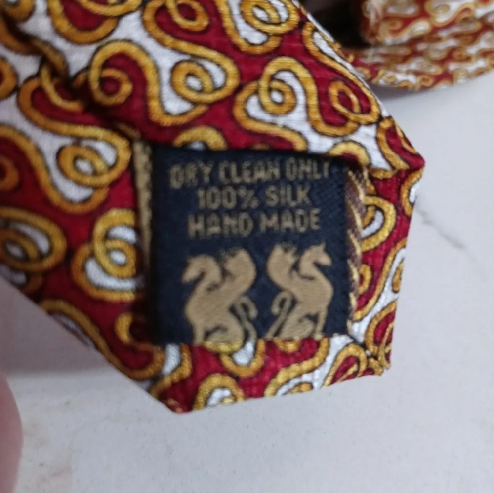 Lugari 100% Silk Handcrafted Designer Necktie Made in Italy classic 57